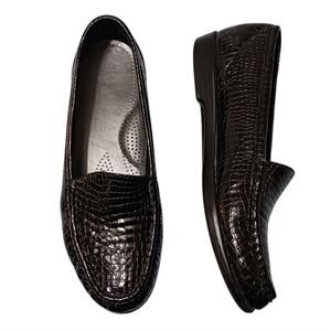 SAS Simplify loafer black crocodile print sz 9M classic comfort shoe slip-on